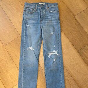 Levi's wedgie straight 28